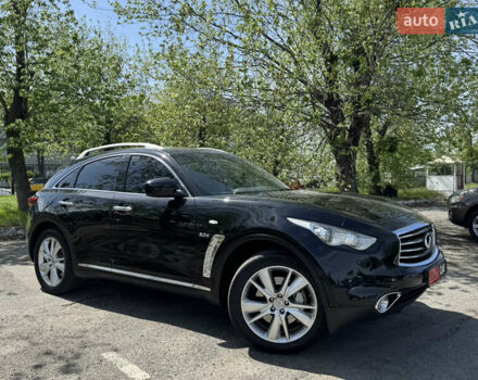 Черный Инфинити QX70, объемом двигателя 3 л и пробегом 215 тыс. км за 17500 $, фото 12 на Automoto.ua