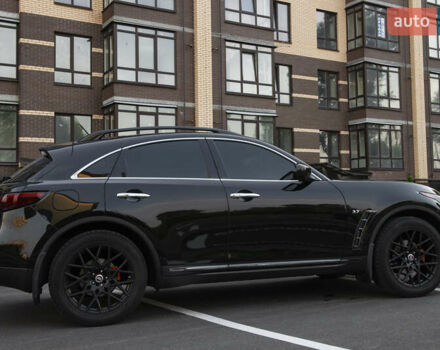 Черный Инфинити QX70, объемом двигателя 3.7 л и пробегом 114 тыс. км за 24999 $, фото 19 на Automoto.ua