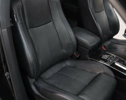 Черный Инфинити QX70, объемом двигателя 3.7 л и пробегом 124 тыс. км за 23000 $, фото 40 на Automoto.ua