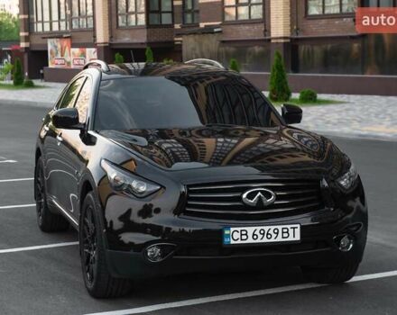 Черный Инфинити QX70, объемом двигателя 3.7 л и пробегом 124 тыс. км за 23000 $, фото 8 на Automoto.ua