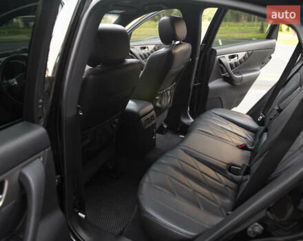 Черный Инфинити QX70, объемом двигателя 3.7 л и пробегом 124 тыс. км за 23000 $, фото 49 на Automoto.ua