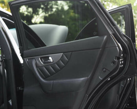 Черный Инфинити QX70, объемом двигателя 3.7 л и пробегом 114 тыс. км за 24999 $, фото 51 на Automoto.ua