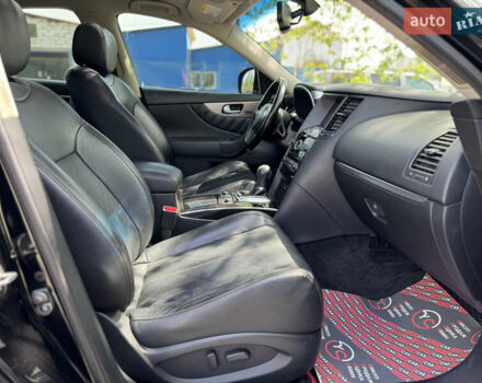 Черный Инфинити QX70, объемом двигателя 3 л и пробегом 215 тыс. км за 17500 $, фото 33 на Automoto.ua