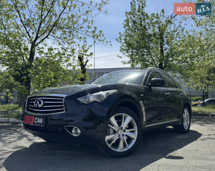 Черный Инфинити QX70, объемом двигателя 3 л и пробегом 215 тыс. км за 17500 $, фото 5 на Automoto.ua