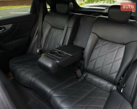 Черный Инфинити QX70, объемом двигателя 3.7 л и пробегом 114 тыс. км за 24999 $, фото 50 на Automoto.ua