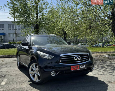 Черный Инфинити QX70, объемом двигателя 3 л и пробегом 215 тыс. км за 17500 $, фото 8 на Automoto.ua