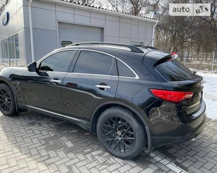 Чорний Інфініті QX70, об'ємом двигуна 3.7 л та пробігом 98 тис. км за 22600 $, фото 5 на Automoto.ua