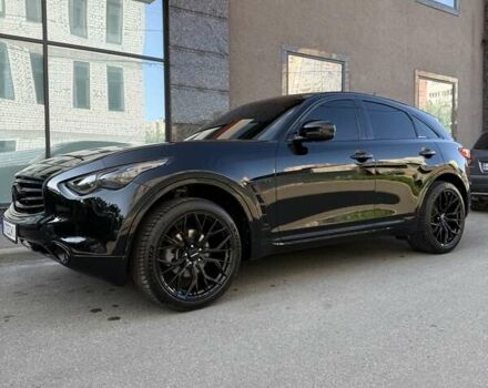 Черный Инфинити QX70, объемом двигателя 3.7 л и пробегом 81 тыс. км за 28500 $, фото 2 на Automoto.ua