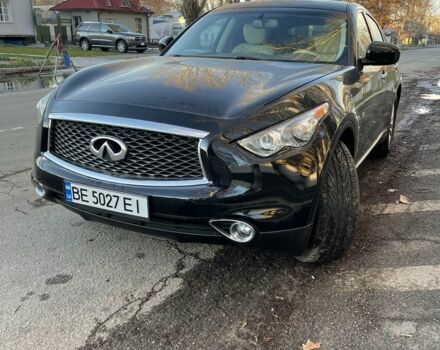 Чорний Інфініті QX70, об'ємом двигуна 0.37 л та пробігом 71 тис. км за 22000 $, фото 11 на Automoto.ua