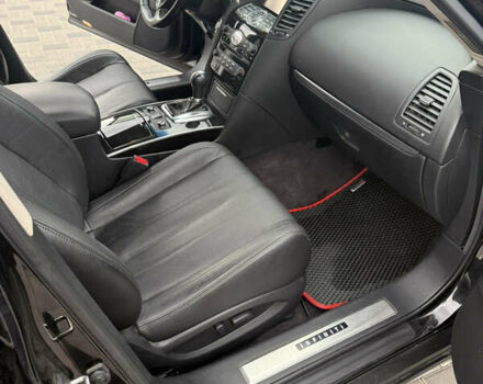 Черный Инфинити QX70, объемом двигателя 3.7 л и пробегом 150 тыс. км за 20300 $, фото 16 на Automoto.ua