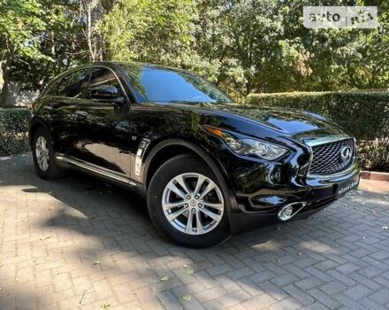 Черный Инфинити QX70, объемом двигателя 3.7 л и пробегом 114 тыс. км за 18888 $, фото 10 на Automoto.ua