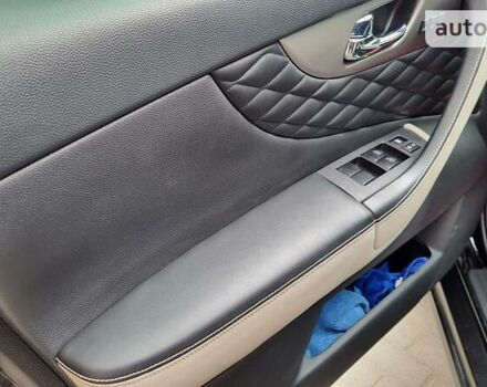 Черный Инфинити QX70, объемом двигателя 3.7 л и пробегом 155 тыс. км за 21300 $, фото 58 на Automoto.ua