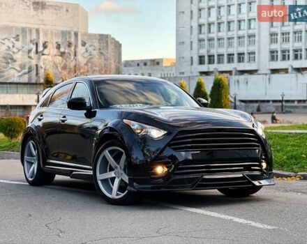 Черный Инфинити QX70, объемом двигателя 3.7 л и пробегом 128 тыс. км за 26500 $, фото 13 на Automoto.ua