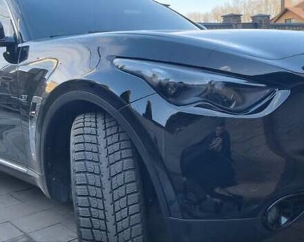 Черный Инфинити QX70, объемом двигателя 3.7 л и пробегом 168 тыс. км за 20800 $, фото 11 на Automoto.ua