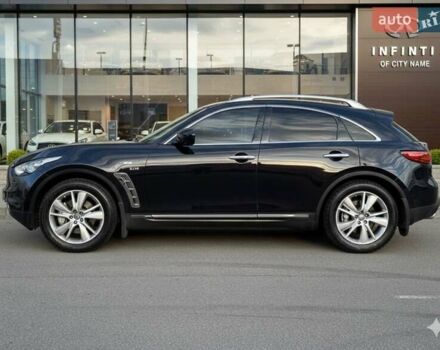 Черный Инфинити QX70, объемом двигателя 2.99 л и пробегом 160 тыс. км за 19500 $, фото 6 на Automoto.ua