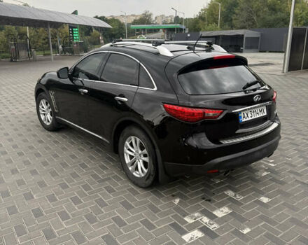 Черный Инфинити QX70, объемом двигателя 3.7 л и пробегом 150 тыс. км за 20300 $, фото 5 на Automoto.ua