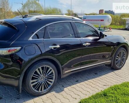 Черный Инфинити QX70, объемом двигателя 3.7 л и пробегом 155 тыс. км за 21300 $, фото 10 на Automoto.ua
