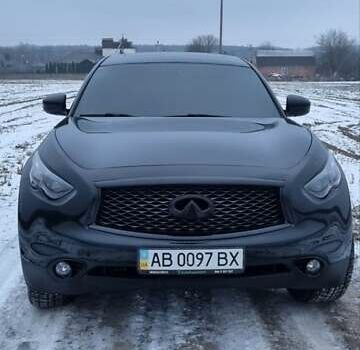 Черный Инфинити QX70, объемом двигателя 3.7 л и пробегом 168 тыс. км за 20800 $, фото 13 на Automoto.ua