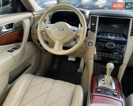 Черный Инфинити QX70, объемом двигателя 2.99 л и пробегом 118 тыс. км за 19853 $, фото 9 на Automoto.ua