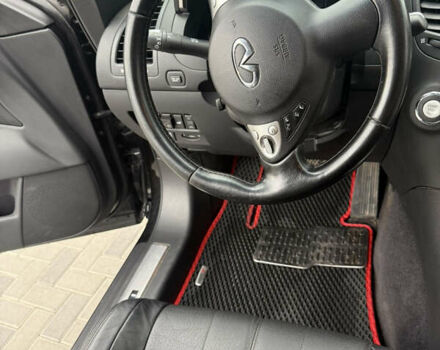 Черный Инфинити QX70, объемом двигателя 3.7 л и пробегом 150 тыс. км за 20300 $, фото 17 на Automoto.ua