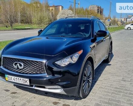Черный Инфинити QX70, объемом двигателя 3.7 л и пробегом 155 тыс. км за 21300 $, фото 4 на Automoto.ua