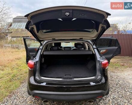 Черный Инфинити QX70, объемом двигателя 2.99 л и пробегом 169 тыс. км за 23999 $, фото 13 на Automoto.ua