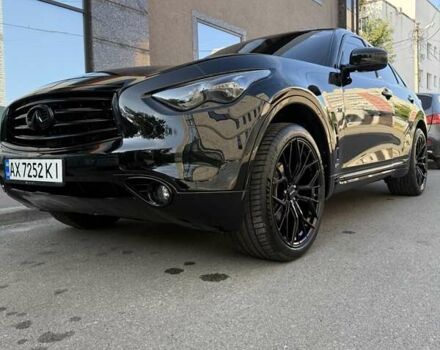 Черный Инфинити QX70, объемом двигателя 3.7 л и пробегом 81 тыс. км за 28500 $, фото 19 на Automoto.ua
