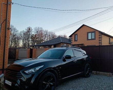 Черный Инфинити QX70, объемом двигателя 3.7 л и пробегом 160 тыс. км за 18500 $, фото 16 на Automoto.ua