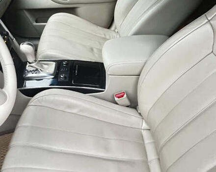 Черный Инфинити QX70, объемом двигателя 3.7 л и пробегом 194 тыс. км за 14900 $, фото 22 на Automoto.ua