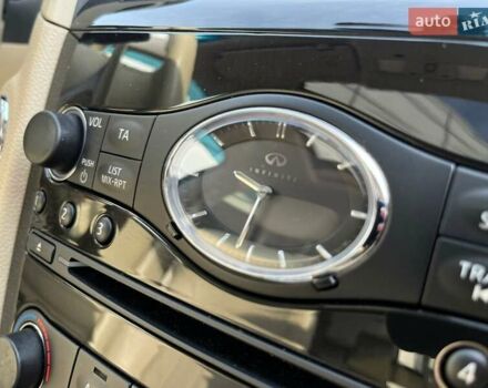 Черный Инфинити QX70, объемом двигателя 2.99 л и пробегом 118 тыс. км за 19853 $, фото 12 на Automoto.ua