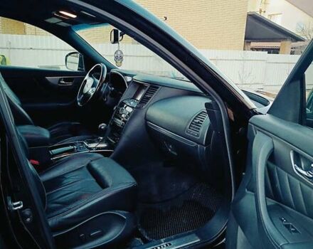 Черный Инфинити QX70, объемом двигателя 3.7 л и пробегом 160 тыс. км за 18500 $, фото 12 на Automoto.ua