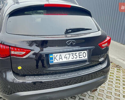 Черный Инфинити QX70, объемом двигателя 3.7 л и пробегом 194 тыс. км за 14900 $, фото 4 на Automoto.ua