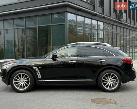 Черный Инфинити QX70, объемом двигателя 3.7 л и пробегом 141 тыс. км за 21500 $, фото 19 на Automoto.ua