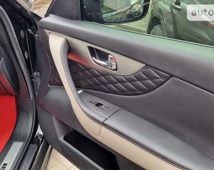 Черный Инфинити QX70, объемом двигателя 3.7 л и пробегом 155 тыс. км за 21300 $, фото 59 на Automoto.ua