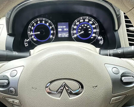 Черный Инфинити QX70, объемом двигателя 3.7 л и пробегом 194 тыс. км за 14900 $, фото 23 на Automoto.ua