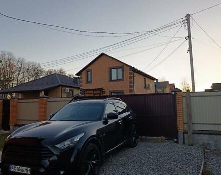 Черный Инфинити QX70, объемом двигателя 3.7 л и пробегом 160 тыс. км за 18500 $, фото 13 на Automoto.ua