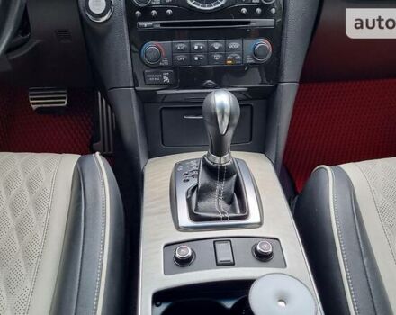 Черный Инфинити QX70, объемом двигателя 3.7 л и пробегом 155 тыс. км за 21300 $, фото 65 на Automoto.ua