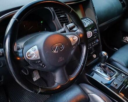 Черный Инфинити QX70, объемом двигателя 3.7 л и пробегом 160 тыс. км за 18500 $, фото 1 на Automoto.ua