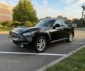 Черный Инфинити QX70, объемом двигателя 3.7 л и пробегом 170 тыс. км за 22300 $, фото 2 на Automoto.ua