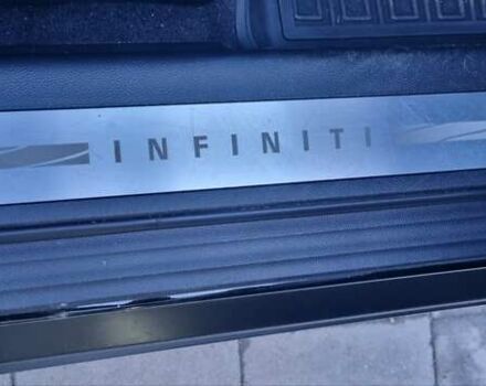 Черный Инфинити QX70, объемом двигателя 3.7 л и пробегом 168 тыс. км за 20800 $, фото 15 на Automoto.ua