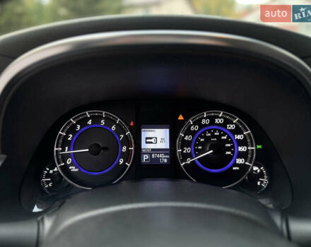 Черный Инфинити QX70, объемом двигателя 3.7 л и пробегом 141 тыс. км за 21500 $, фото 32 на Automoto.ua