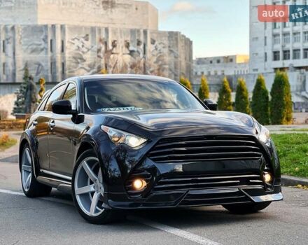 Черный Инфинити QX70, объемом двигателя 3.7 л и пробегом 128 тыс. км за 26500 $, фото 11 на Automoto.ua