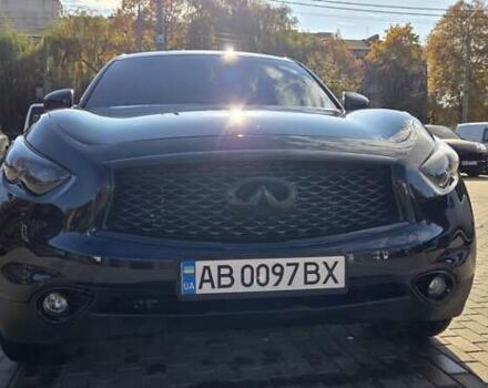 Черный Инфинити QX70, объемом двигателя 3.7 л и пробегом 168 тыс. км за 20800 $, фото 4 на Automoto.ua