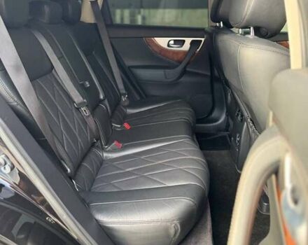 Черный Инфинити QX70, объемом двигателя 2.99 л и пробегом 160 тыс. км за 19500 $, фото 28 на Automoto.ua