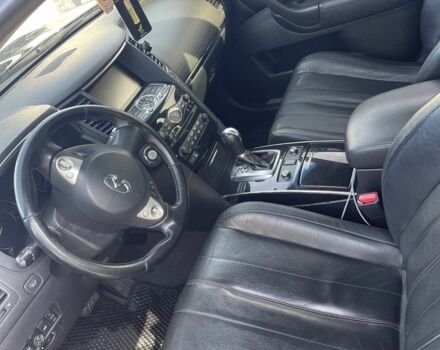 Черный Инфинити QX70, объемом двигателя 3.7 л и пробегом 160 тыс. км за 16900 $, фото 4 на Automoto.ua