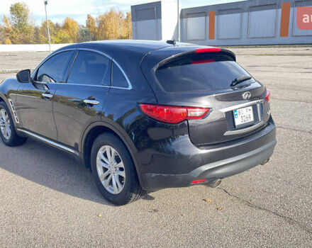 Черный Инфинити QX70, объемом двигателя 3.7 л и пробегом 160 тыс. км за 16900 $, фото 6 на Automoto.ua