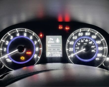 Черный Инфинити QX70, объемом двигателя 3.7 л и пробегом 160 тыс. км за 16900 $, фото 5 на Automoto.ua