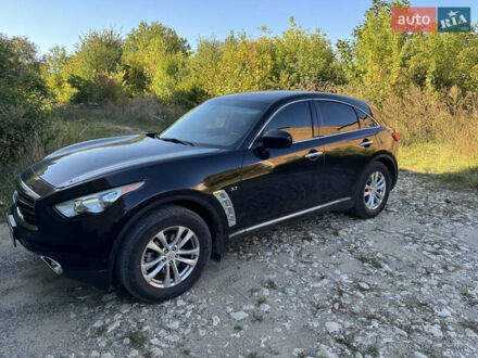 Чорний Інфініті QX70, об'ємом двигуна 3.7 л та пробігом 185 тис. км за 18000 $, фото 1 на Automoto.ua