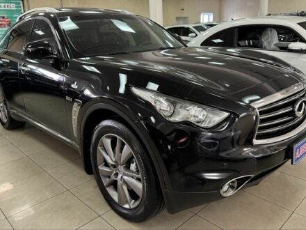 Черный Инфинити QX70, объемом двигателя 3 л и пробегом 219 тыс. км за 15500 $, фото 1 на Automoto.ua