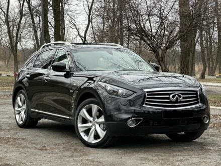 Чорний Інфініті QX70, об'ємом двигуна 3 л та пробігом 142 тис. км за 22800 $, фото 1 на Automoto.ua